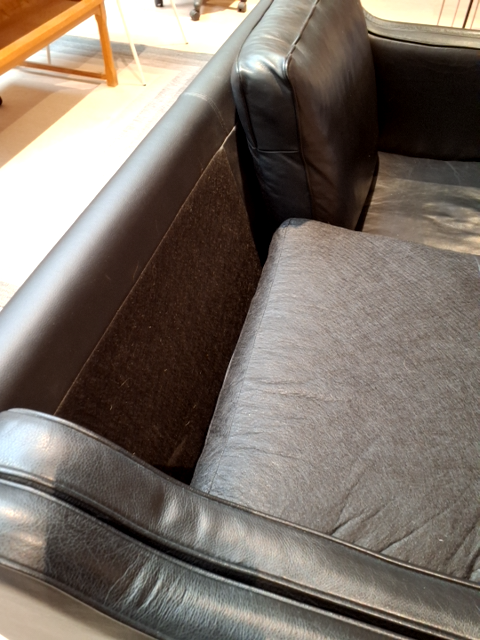 To personers lædersofa